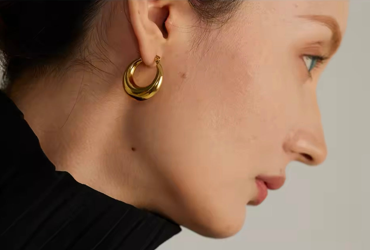 Elle Hoops