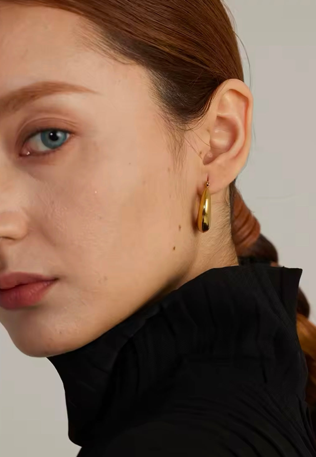 Elle Hoops